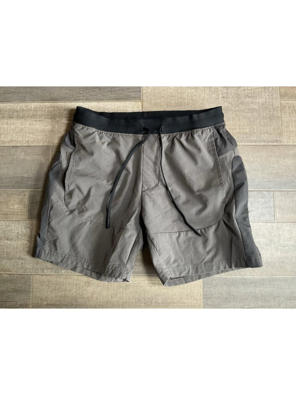 UNDER 510 Shorts Grey Black Size 28 5’10 Cycling Athletic Running Men’s